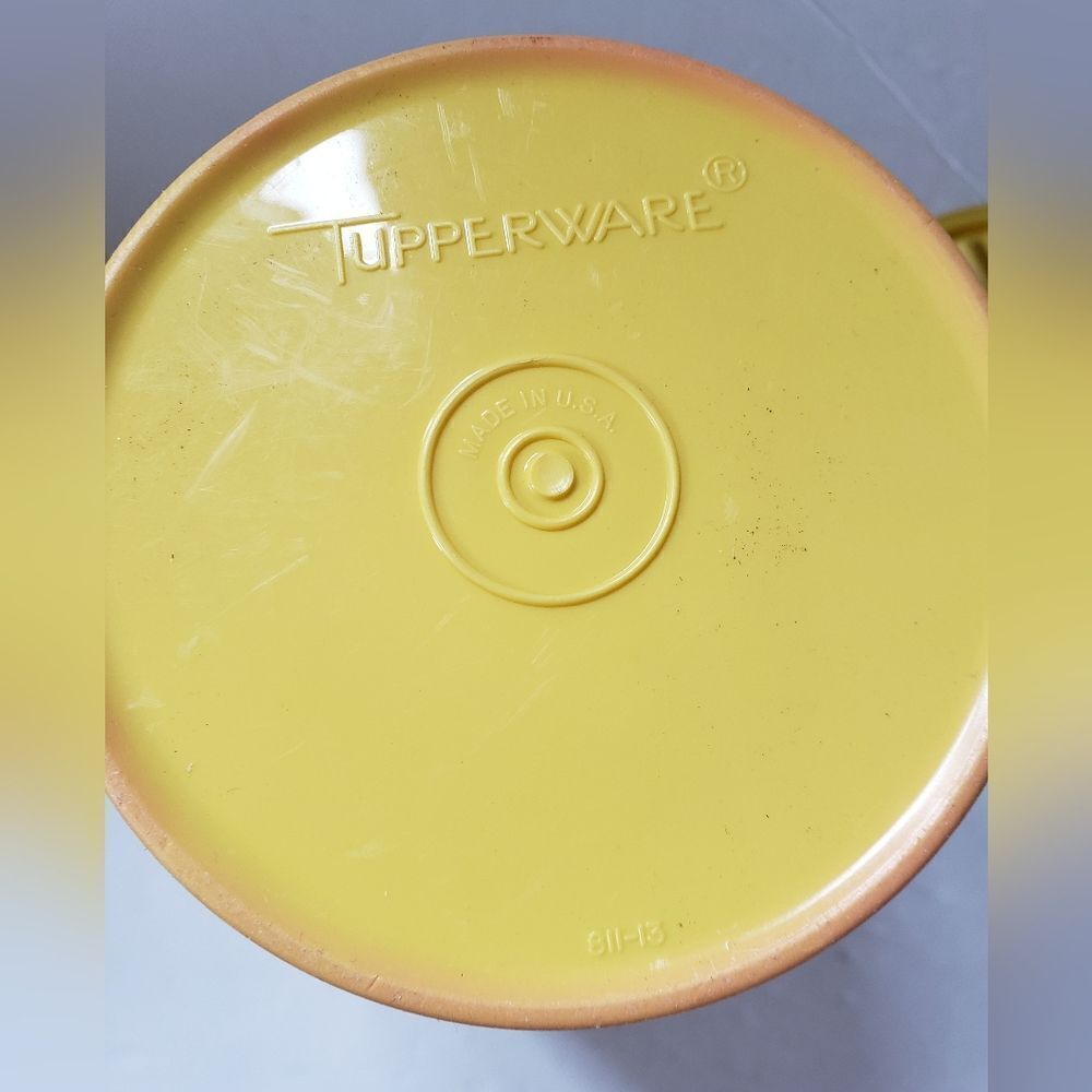 Tupperware Tea Canister - Picture 8 of 9